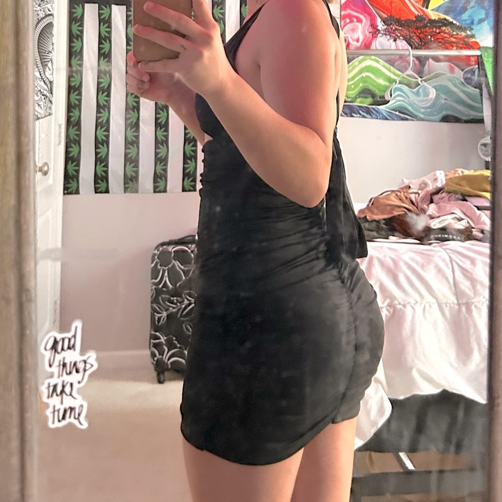 dress - Picture 2 of 2